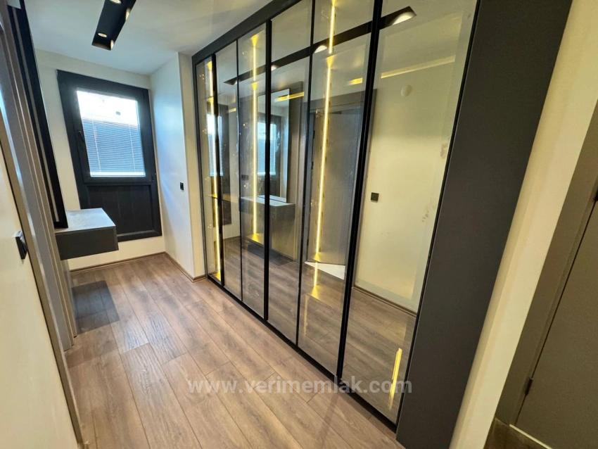 Luxuriöse 3+1 Privatvilla Mit Pool Am Meer In Özdere