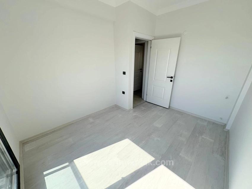 Luxuriöse 3+1-Villa Mit Großem Garten Zum Verkauf In Özdere Ortamahalle