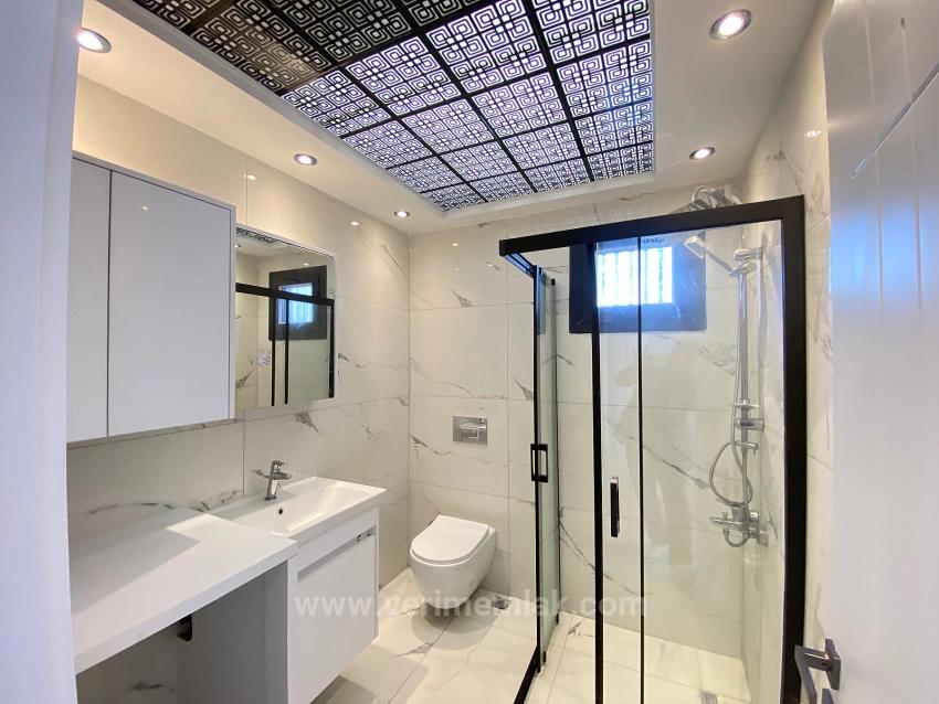 Luxuriöse 3+1-Villa Mit Großem Garten Zum Verkauf In Özdere Ortamahalle