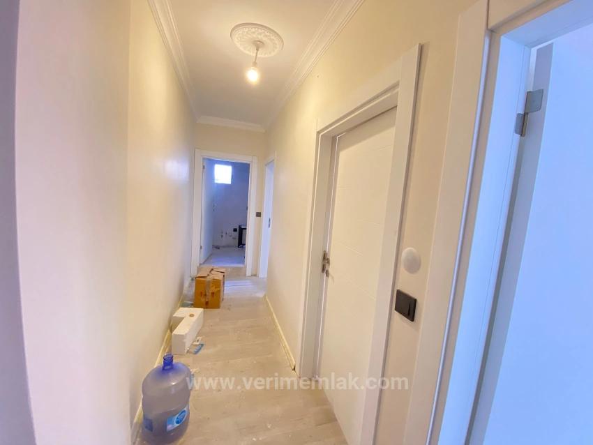 Luxuriöse, Brandneue 2+1-Wohnung In Zentraler Lage In Ürkmez Zu Verkaufen.