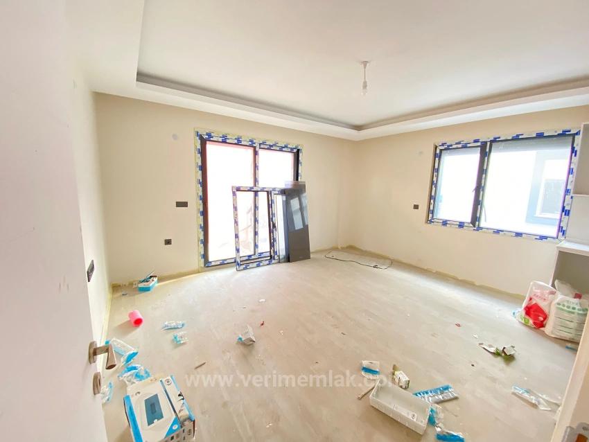 Luxuriöse, Brandneue 2+1-Wohnung In Zentraler Lage In Ürkmez Zu Verkaufen.