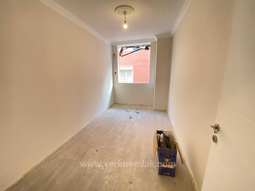 Luxuriöse, Brandneue 2+1-Wohnung In Zentraler Lage In Ürkmez Zu Verkaufen.