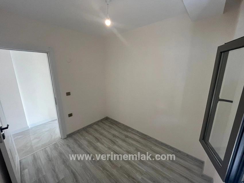 3+1-Zimmer Villa Zu verkaufen in Gümüldür İnönü Bz. Menderes Gümüldür - 200 m²