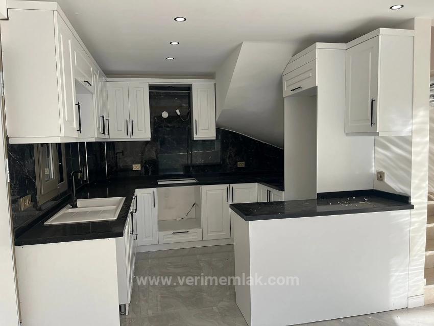 3+1 Villa Zum Verkauf In Izmir Menderes Gümüldür, Nah Am Meer