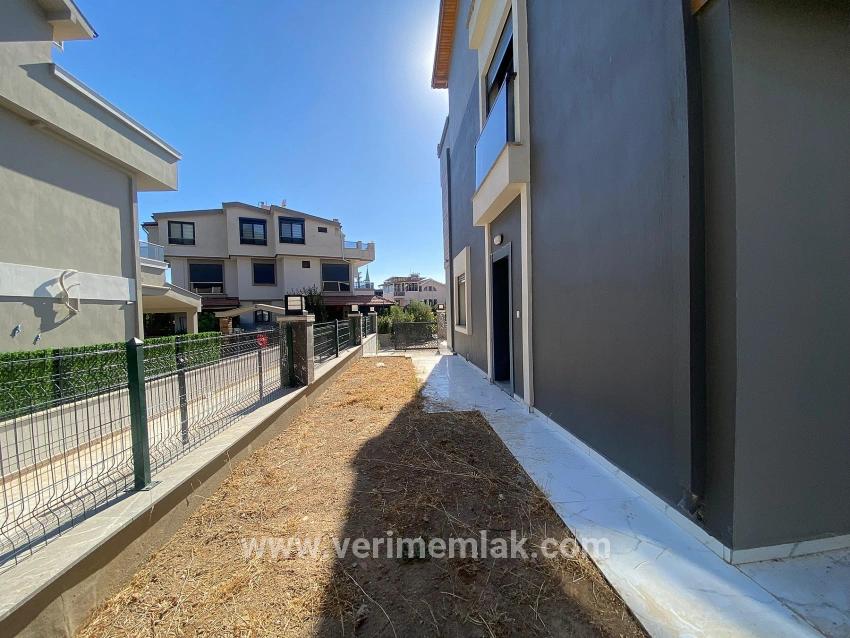 3+1-Zimmer Villa Zu verkaufen in Orta Bz. Menderes Özdere - 150 m²