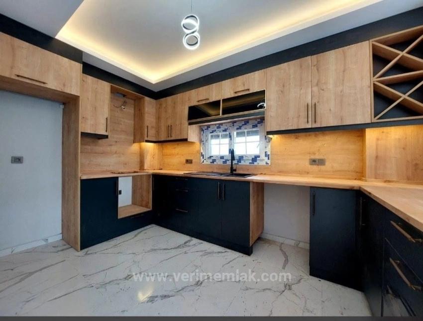 Eine Freistehende 3+1-Zimmer-Villa Auf Einem 300 M² Großen Grundstück In Doğanbey, Seferihisar, Steht Zum Verkauf.