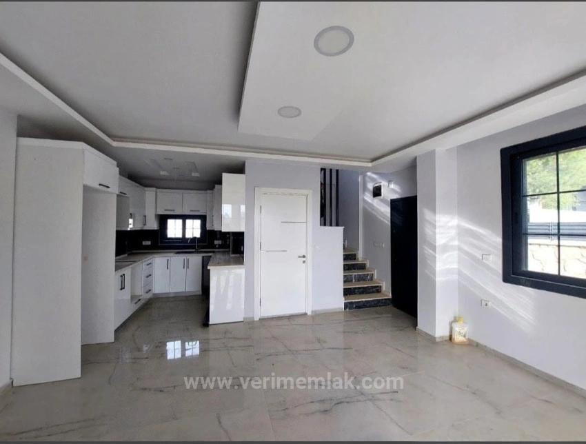 Freistehende 3+1 Villa Zum Verkauf In Akarca, Seferihisar, Izmir