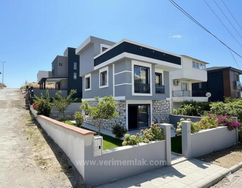 Ultra-Luxus-Villa (4+1) Mit Privatem Parkplatz In Doğanbey Zu Verkaufen