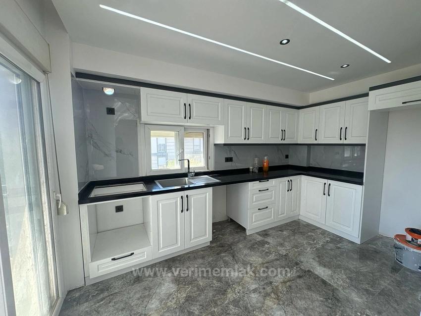 5+1 Maisonette-Wohnung Zum Verkauf In Sığacık, Seferihisar, Geeignet Für Sommer- Und Winteraufenthalt