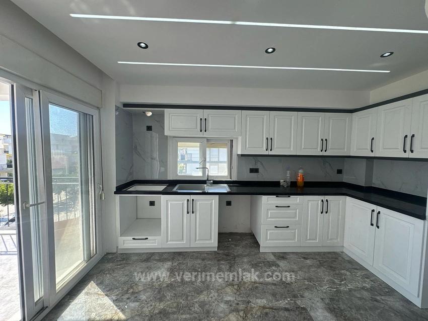 5+1 Maisonette-Wohnung Zum Verkauf In Sığacık, Seferihisar, Geeignet Für Sommer- Und Winteraufenthalt