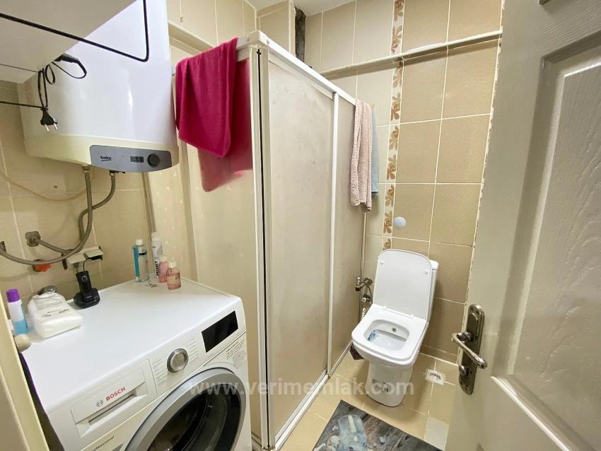 2+1-Zimmer-Wohnung Zum Verkauf In Seferihisar Ürkmez, Erdgeschoss, 150 M Vom Meer Entfernt