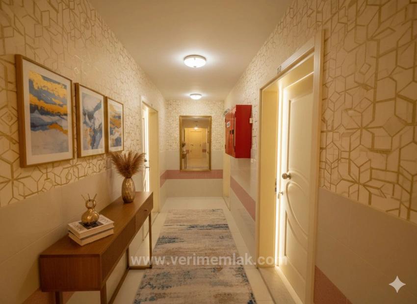 1+1-Apartments Zum Verkauf In Ürkmez, 50 M Vom Meer Entfernt, In Zentraler Lage