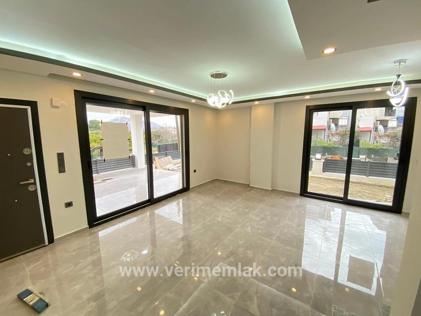 3+1-Zimmer Villa Zu verkaufen in Payamlı Bz. Seferihisar Doğanbey - 150 m²