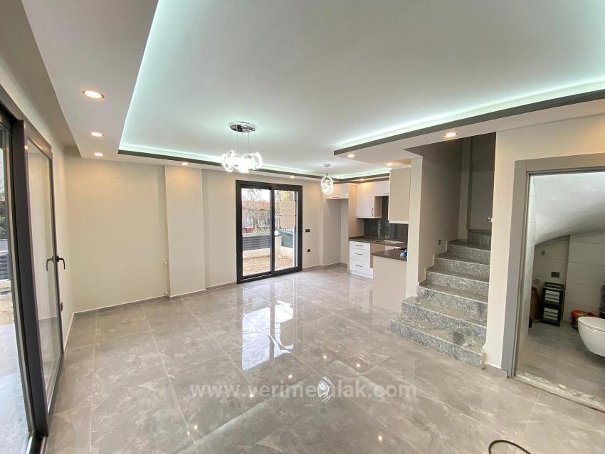 3+1 Villa Zum Verkauf, 500 M Vom Meer Entfernt, Seferihisar Payamlı.