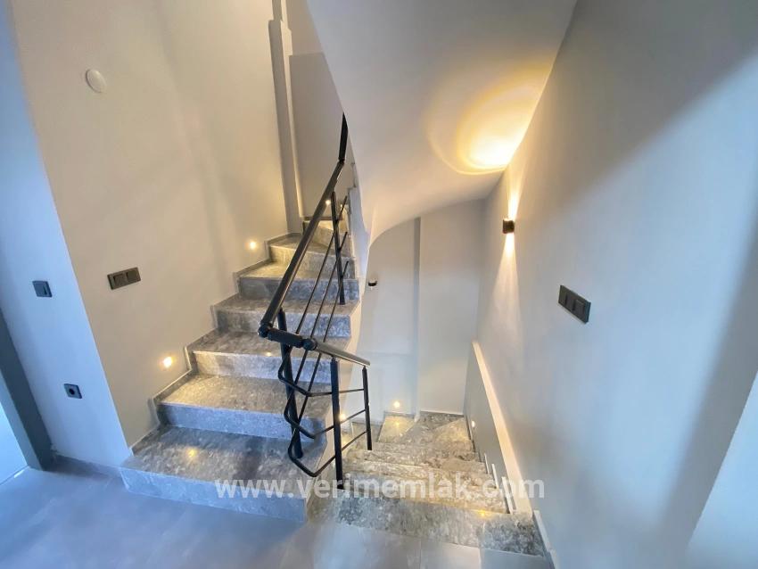 3+1-Zimmer Villa Zu verkaufen in Payamlı Bz. Seferihisar Doğanbey - 150 m²