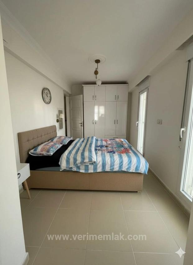 2+1-Zimmer-Wohnung Zum Verkauf In Seferihisar Ürkmez, Erdgeschoss, 100 M Vom Meer Entfernt