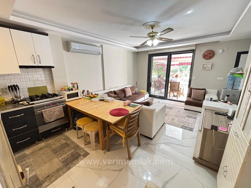 3+1 Villa Mit Eigentumswohnung Zum Verkauf Im Doğanbey Center