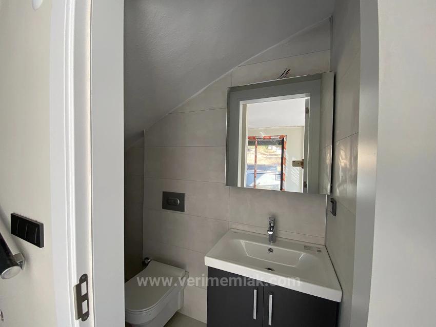 Luftige 3+1 Villa Zum Verkauf In Ürkmez, In Strandnähe