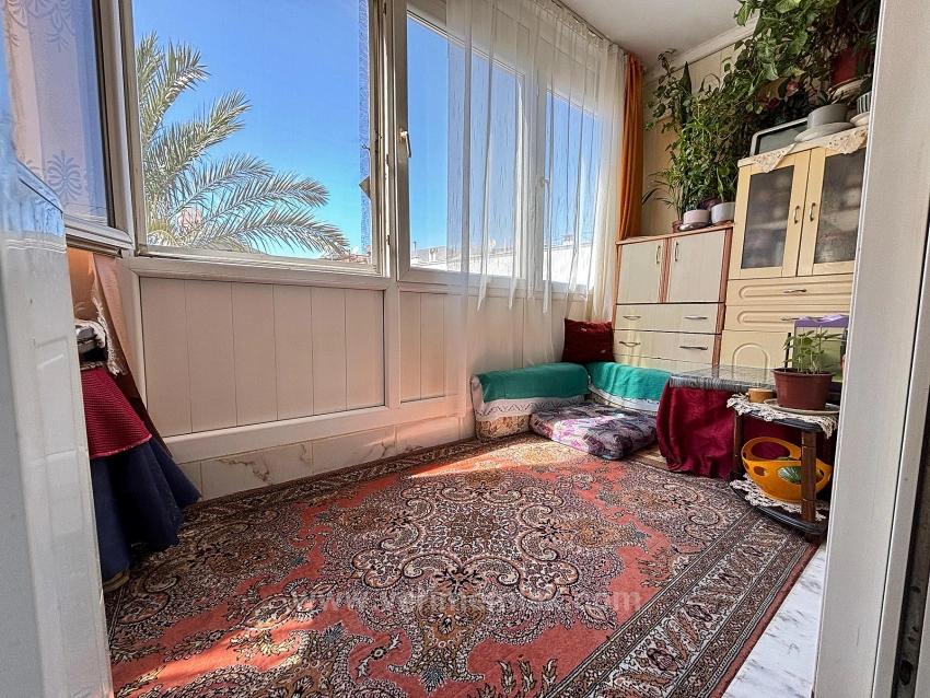 Geräumige 2+1-Wohnung Zum Verkauf In Ürkmez, 200 M Vom Strand Entfernt