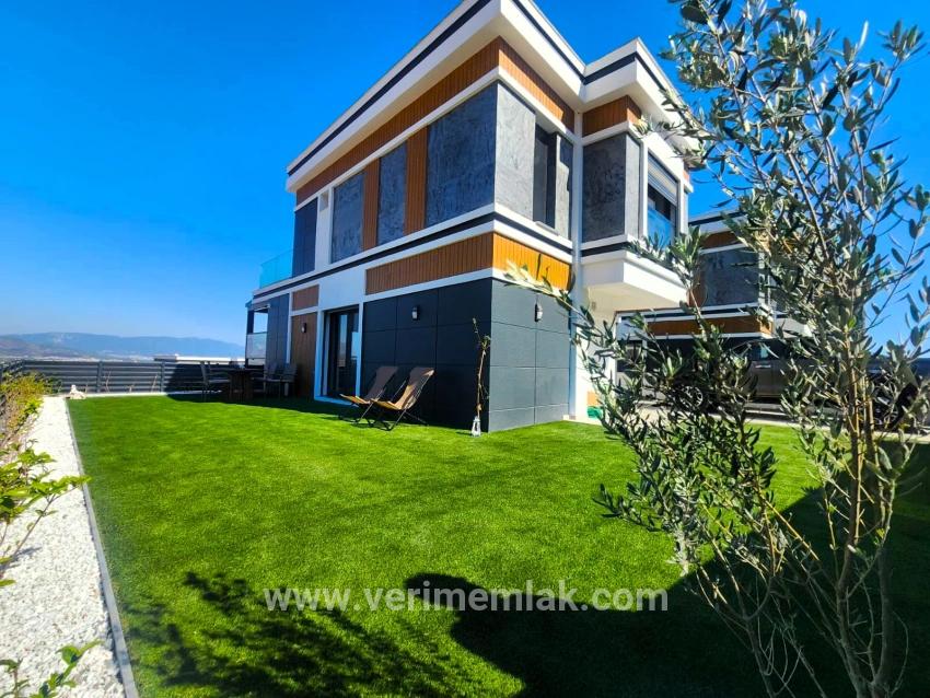 3+1-Zimmer Villa Zu verkaufen in Atatürk Bz. Seferihisar Doğanbey - 300 m²