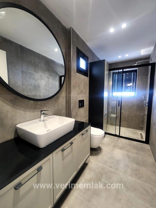 3+1-Zimmer Villa Zu verkaufen in Atatürk Bz. Seferihisar Doğanbey - 300 m²