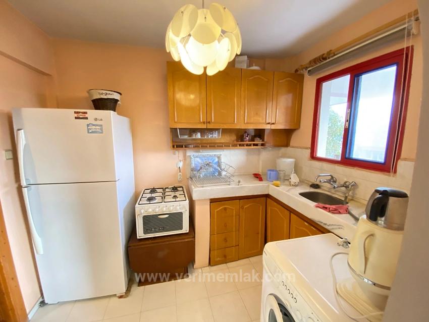 Gelegenheit: Apartment In Bengiler, Seferihisar, 100 M Vom Meer Entfernt - 2+1 Zimmer Mit Separater Küche!