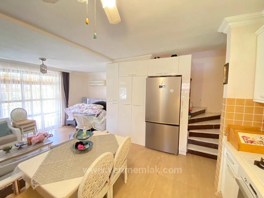 Freistehende, Komfortable 3+1-Zimmer-Villa Mit Pool Und Sicherheitssystem In Seferihisar Erdem Tur Site Zu Verkaufen.