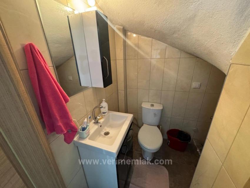 Luxuriöse 2+1-Zimmer-Villa Mit Großzügigem Garten, 500 M Vom Meer Entfernt In Seferihisar Cumhuriyet