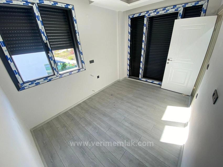 Eigentumsurkunde Für Eine Eigentumswohnung, In Meeresnähe, 3+1-Zimmer-Villa Mit Garten In Seferihisar Cumhuriyet