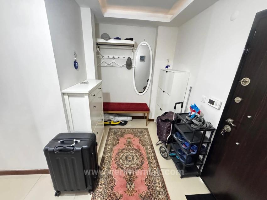 Geräumige 2+1-Wohnung Zum Verkauf In Seferihisar Mersin In Der Nähe Des Meeresgebiets Mit Separater Küche