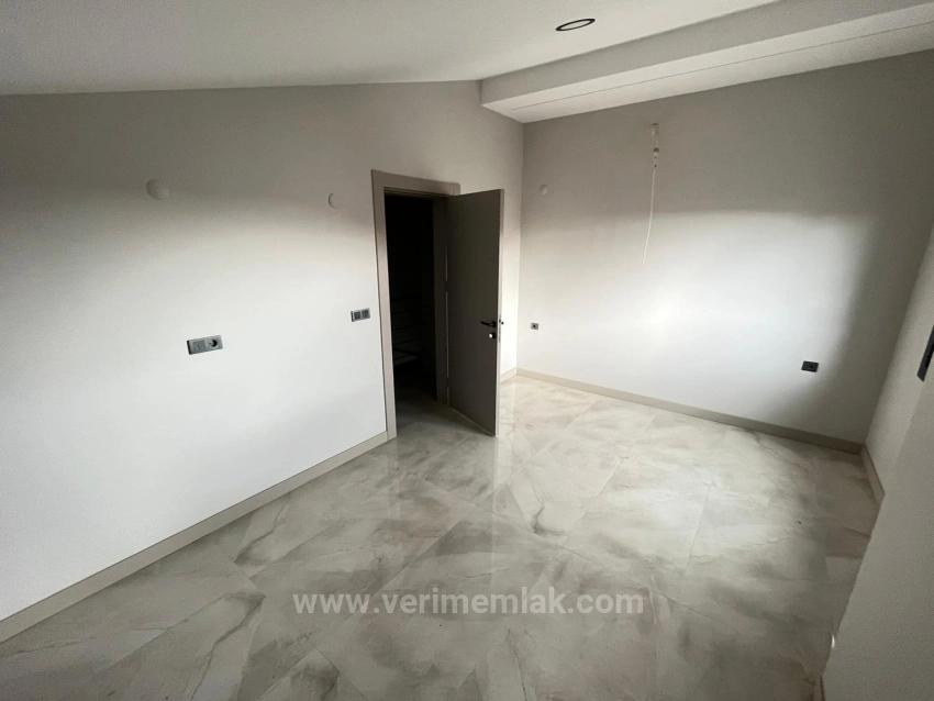 Modern Gestaltete, Freistehende Villa In Gümüldür Zu Verkaufen, Nur Wenige Gehminuten Vom Meer Entfernt.