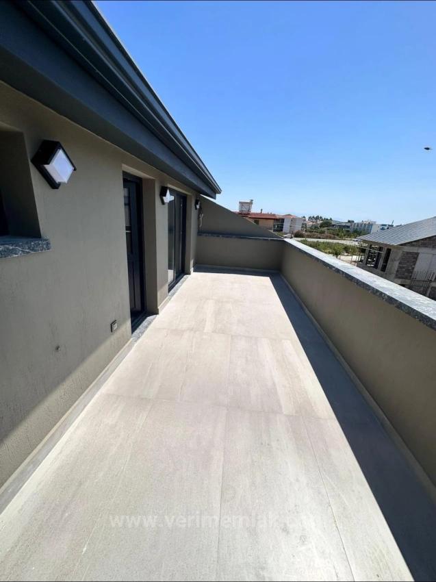 Modern Gestaltete, Freistehende Villa In Gümüldür Zu Verkaufen, Nur Wenige Gehminuten Vom Meer Entfernt.