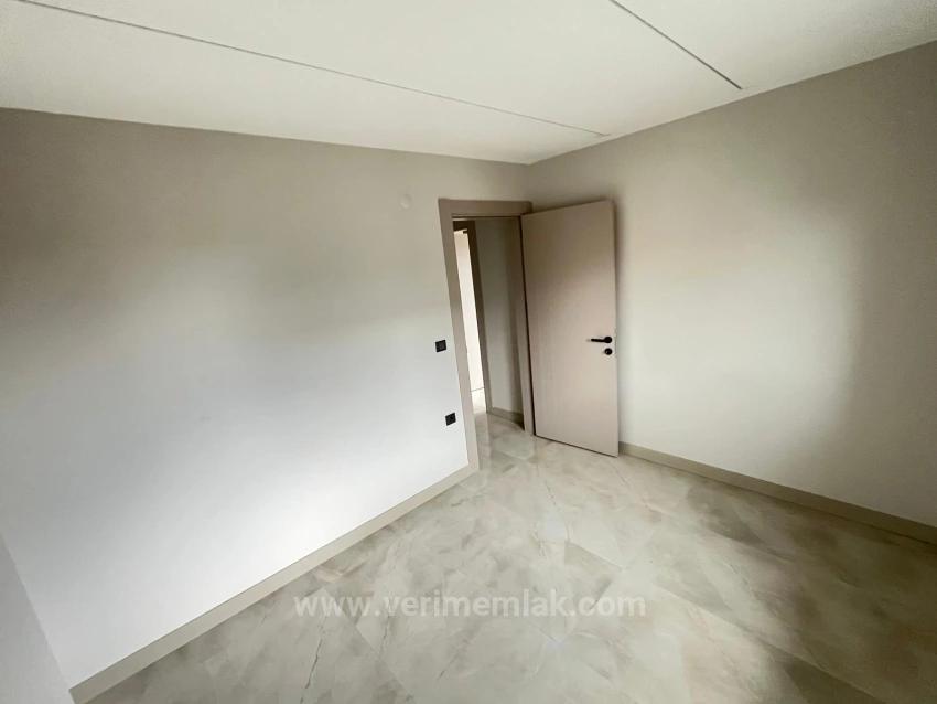 Modern Gestaltete, Freistehende Villa In Gümüldür Zu Verkaufen, Nur Wenige Gehminuten Vom Meer Entfernt.