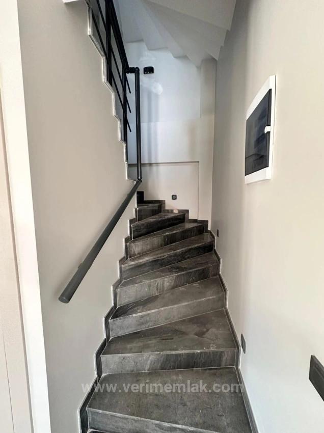 Modern Gestaltete, Freistehende Villa In Gümüldür Zu Verkaufen, Nur Wenige Gehminuten Vom Meer Entfernt.