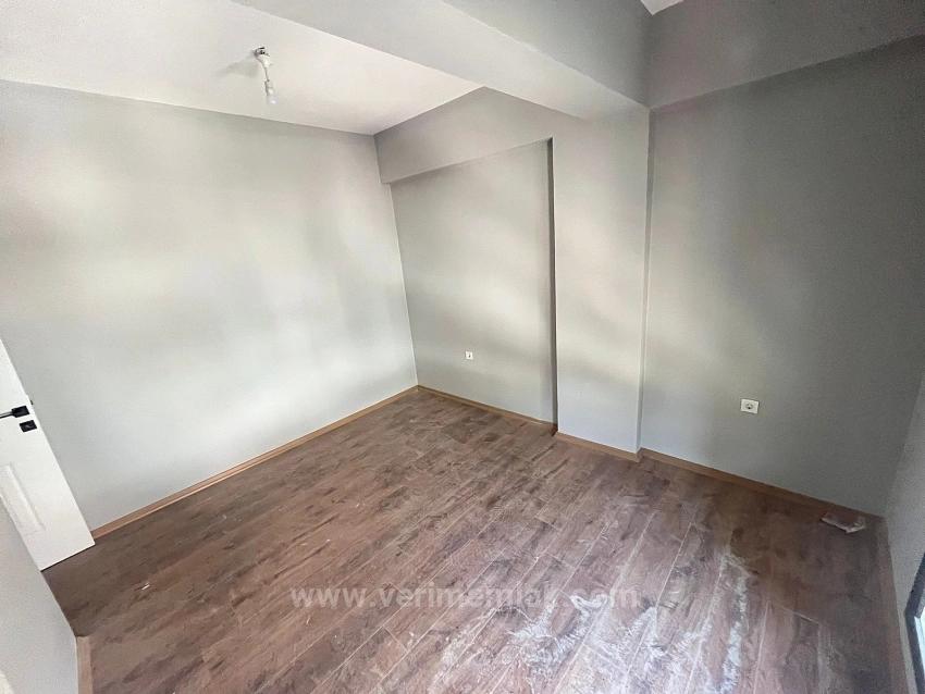 2+1-Wohnung Zum Verkauf Im Viertel Gümüldür Atatürk, Direkt Am Meer, Mit Panoramablick!