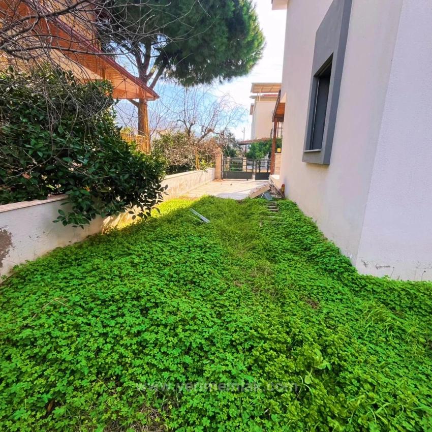 *Eckige, Kostenlose Luxus-3+1-Villa Zum Verkauf Im Viertel Özdere Orta!