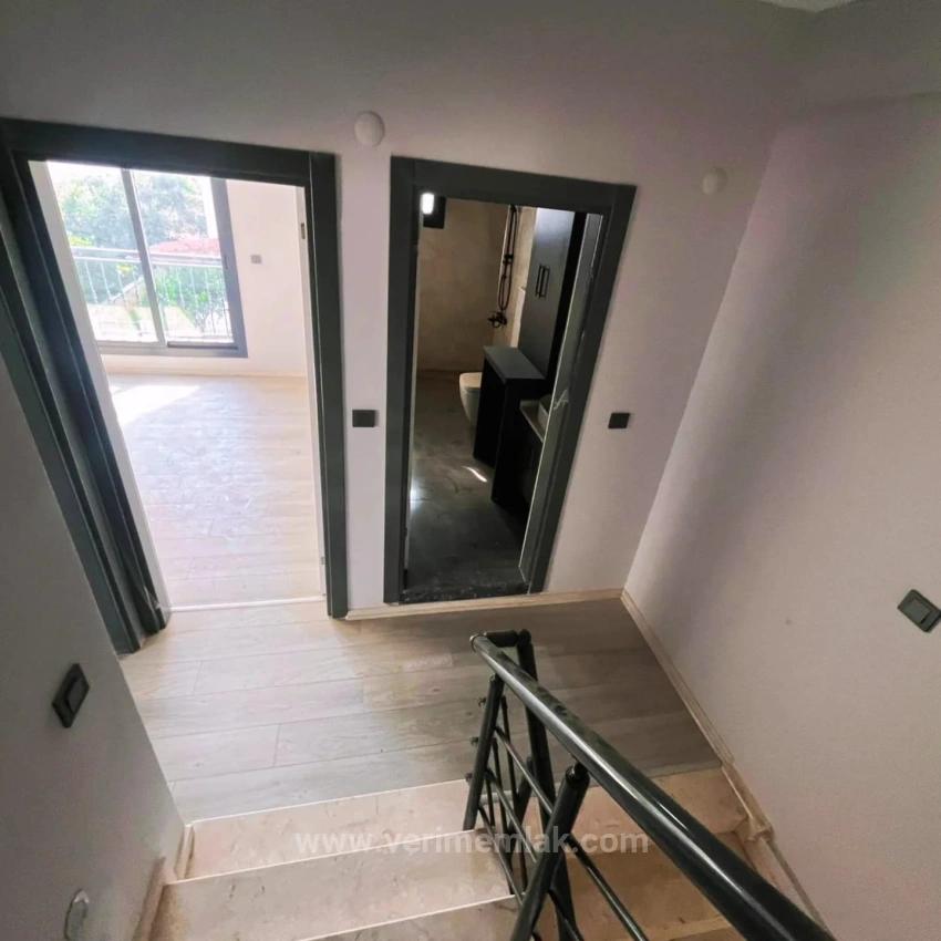 *Eckige, Kostenlose Luxus-3+1-Villa Zum Verkauf Im Viertel Özdere Orta!