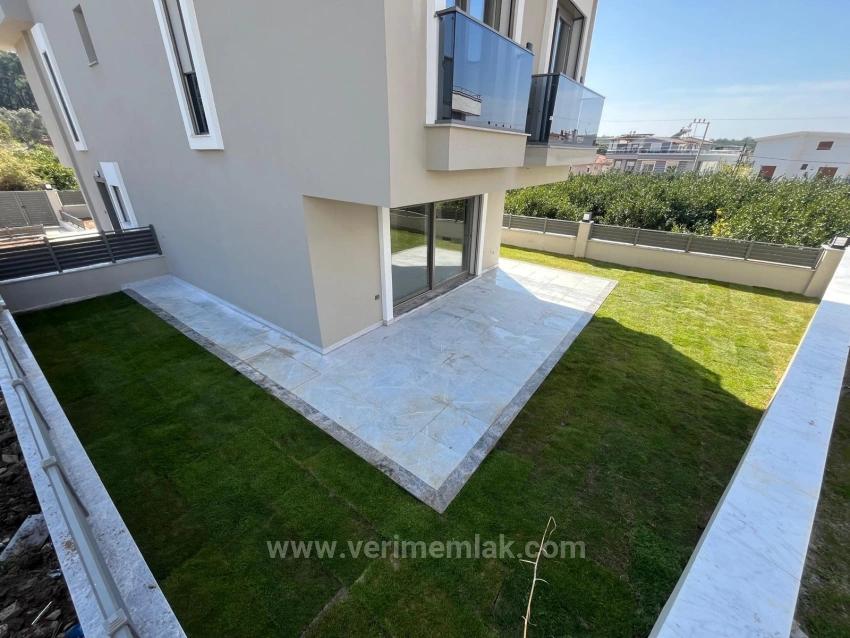 Moderne Architektur, Freistehende Und Luxuriöse 3+1-Zimmer-Villa Mit Großzügigem Garten In Özdere Çukuraltı