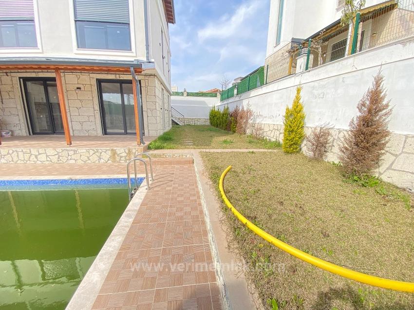 Freistehende, Luxuriöse 4+2-Zimmer-Villa Mit Pool Und Vollem Meerblick In Seferihisar!