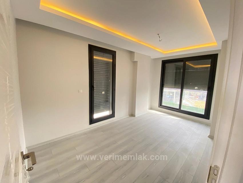 Freistehende, Luxuriöse 4+2-Zimmer-Villa Mit Pool Und Vollem Meerblick In Seferihisar!