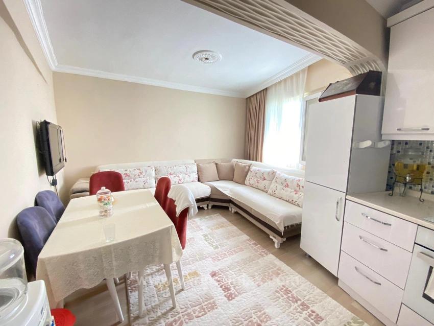 110M2 3+1 Einzelwohnung Mit Separater Küche Im Ürkmez Center