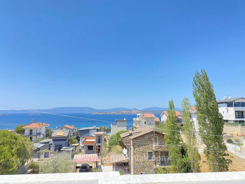 *Freistehende 3+1-Einzelvilla Mit Vollem Meerblick, 50 M Vom Meer Entfernt In Seferihisar Akarca