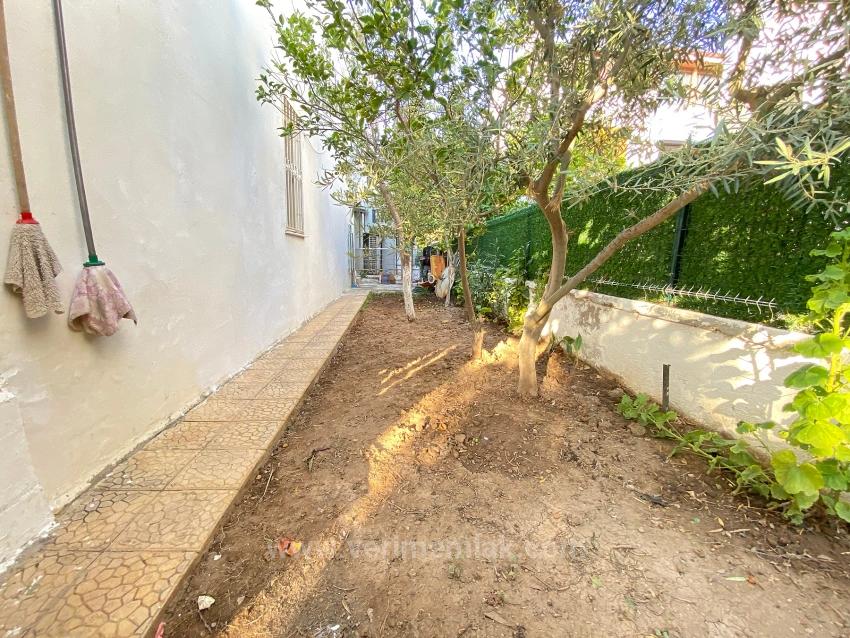 Seferihisar Cumhuriyet Mahallesi, Yıldız Tur Sitesi. 3+1 Wohnung Zum Verkauf, Wo Blau Und Grün Sich Treffen.