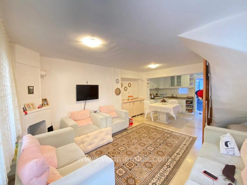 Seferihisar Cumhuriyet Mahallesi, Yıldız Tur Sitesi. 3+1 Wohnung Zum Verkauf, Wo Blau Und Grün Sich Treffen.