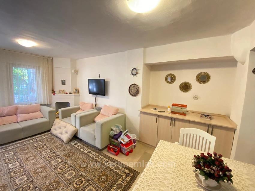 Seferihisar Cumhuriyet Mahallesi, Yıldız Tur Sitesi. 3+1 Wohnung Zum Verkauf, Wo Blau Und Grün Sich Treffen.