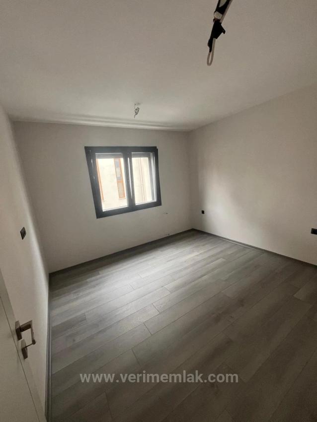 Geeignet Für Sommer- Und Winterleben In Menderes Çukaltı, Nur 350 Meter! 3+1 Moderne Villa Zu Verkaufen