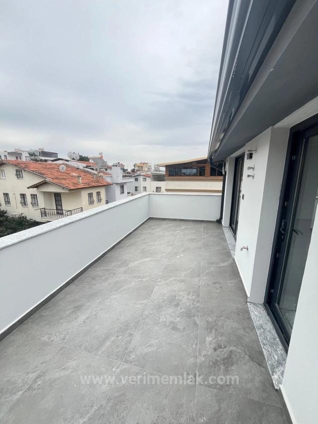 Geeignet Für Sommer- Und Winterleben In Menderes Çukaltı, Nur 350 Meter! 3+1 Moderne Villa Zu Verkaufen