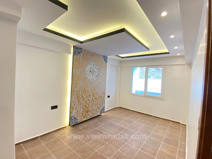 50 M Zum Meer Mit Aufzug In Der Gegend Von Seferihisar Mersin! 1+1 Wohnung Zum Verkauf Mit Moderner Architektur