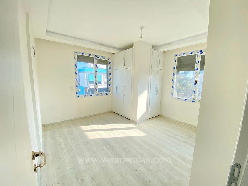 Spazieren Sie Zum Meer In Seferihisar! Eckgrundstück, Freistehende Villa Mit 3+1 Schlafzimmern Zu Verkaufen.