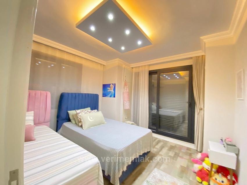 5+1 Villa Zum Verkauf Mit Pool Und Meerblick In Seferihisar Doğanbey